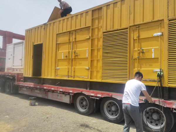 炉霍除了负载情况和发动机维护,还有哪些因素会影响 200kw 柴油发电机的油耗?