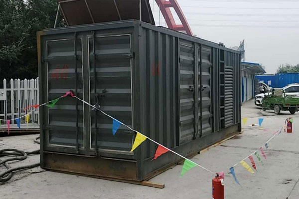 炉霍发电机租赁空气滤清器多久更换一次？