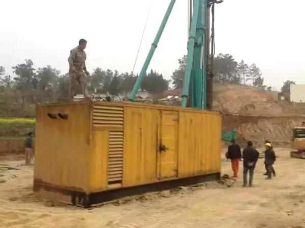 炉霍如何判断水冷式机油散热器密封件是否需要更换？